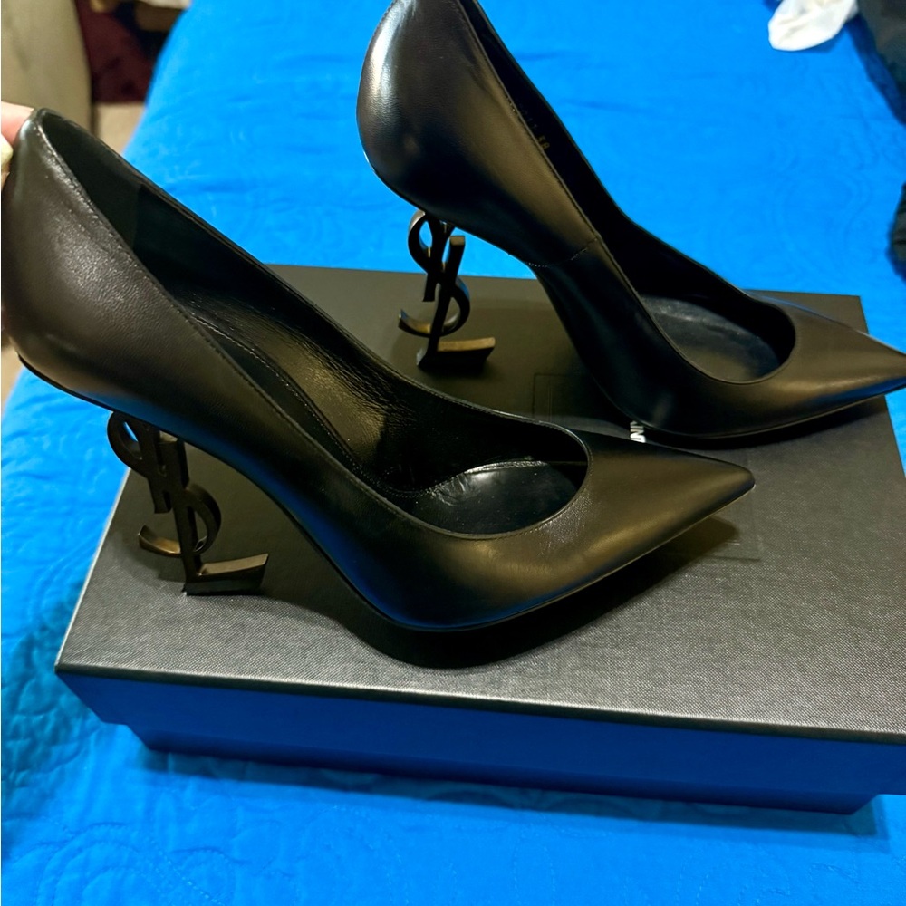 Saint Laurent Black Heels - Picture 3 of 5